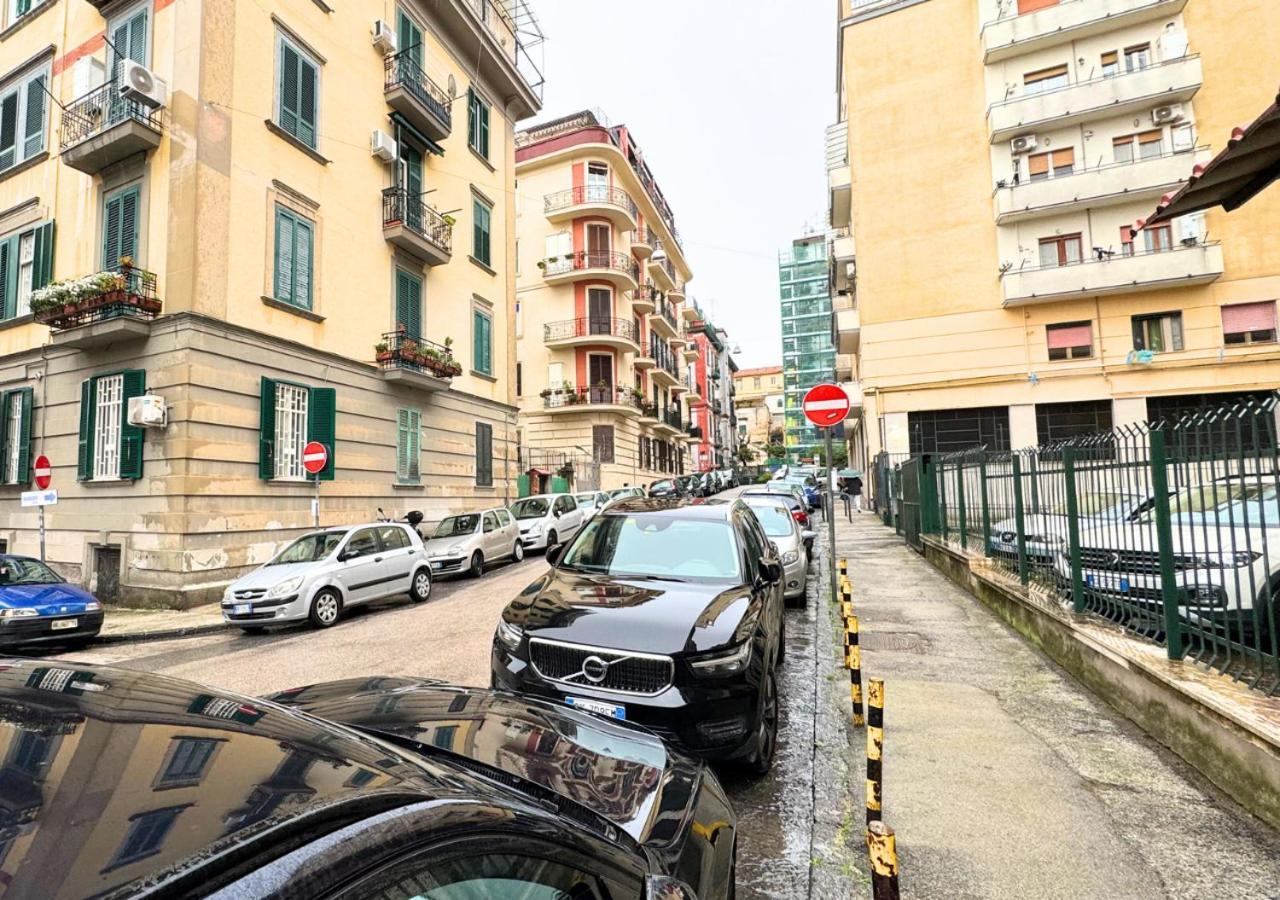 Apartment Metro Materdei - Casa Al Quinto Piano E Wi-fi A 2 Passi Dalla Metropolitana Naples