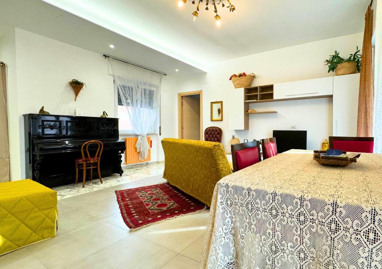 Metro Materdei - Casa Al Quinto Piano E Wi-fi A 2 Passi Dalla Metropolitana Apartment